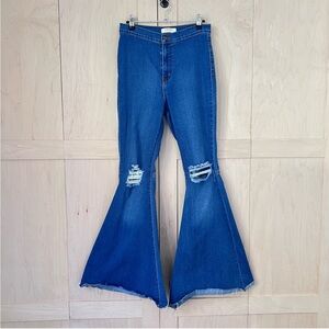 Vibrant MIU distressed bell bottom flare jeans raw hem size 29 Y2K